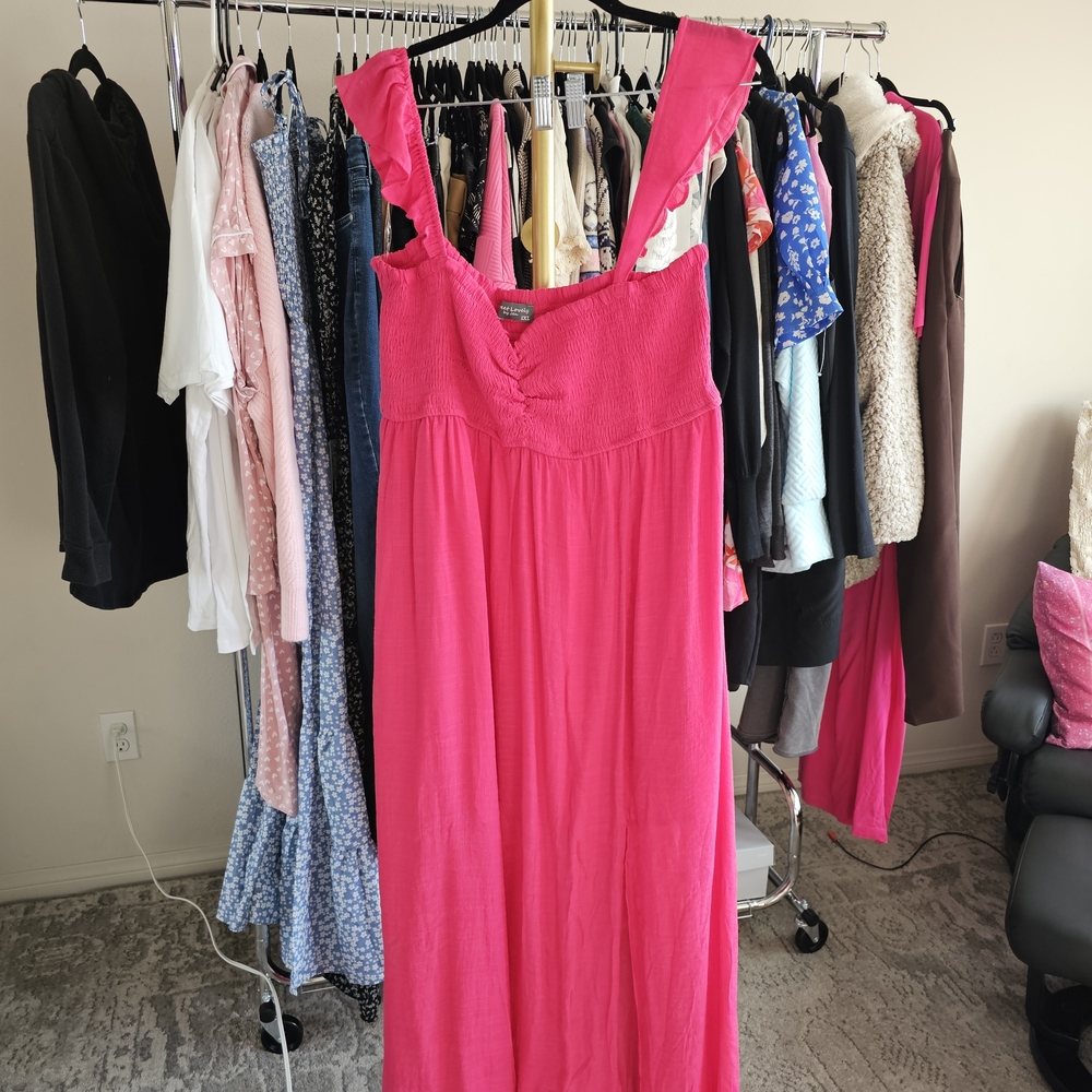 Elegant Pink Maxi Dress